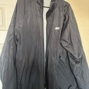 Nike Men's Gray Jacket Windbreaker